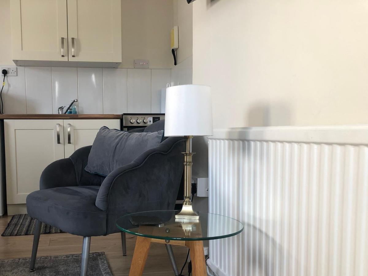 Little Park Holiday Homes Self Catering Cottages 1 & 2 Bedrooms Available Close To Tutbury Castle エクステリア 写真