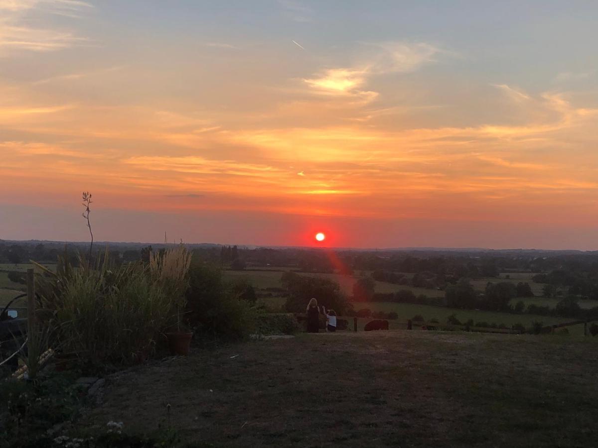 Little Park Holiday Homes Self Catering Cottages 1 & 2 Bedrooms Available Close To Tutbury Castle エクステリア 写真