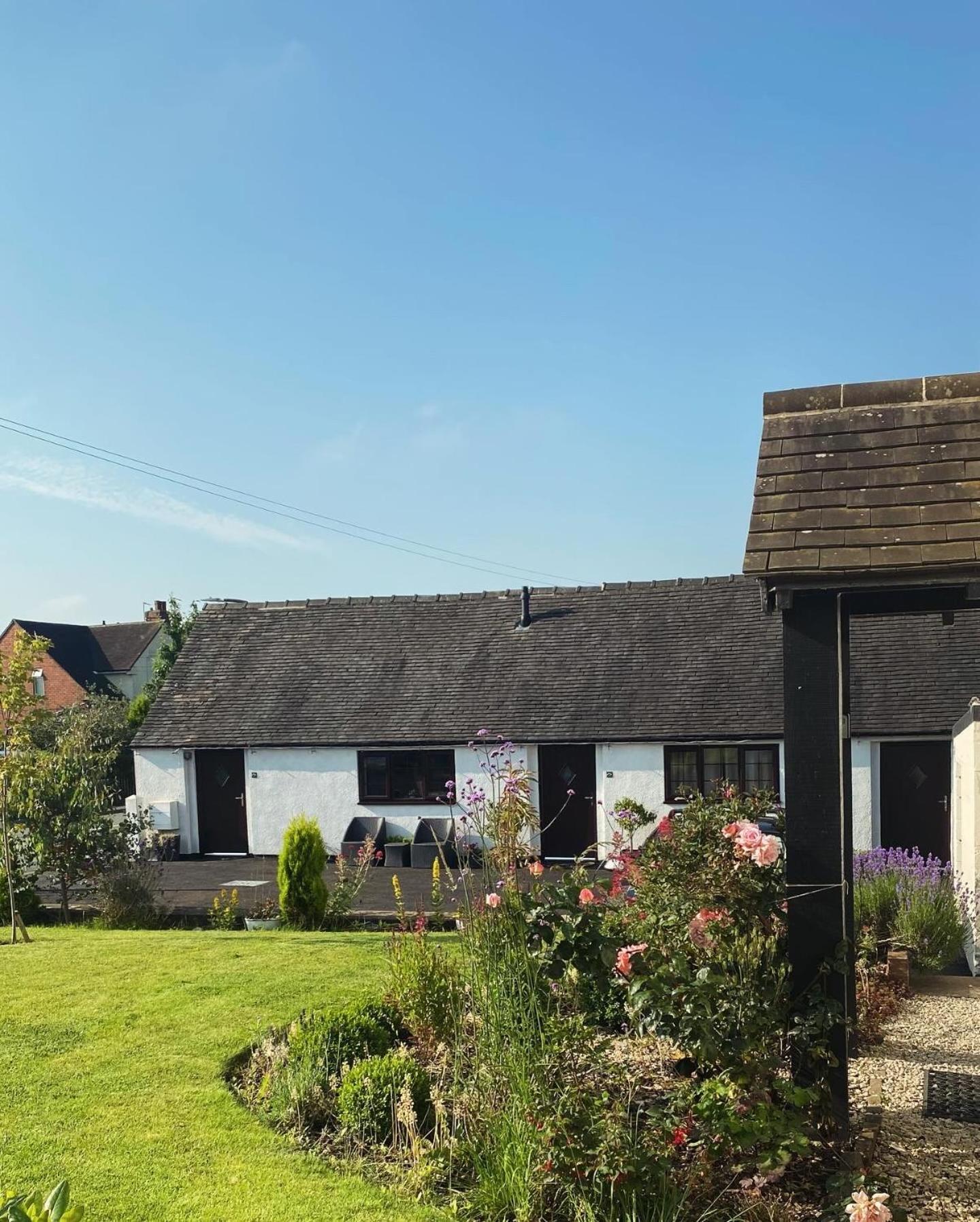 Little Park Holiday Homes Self Catering Cottages 1 & 2 Bedrooms Available Close To Tutbury Castle エクステリア 写真